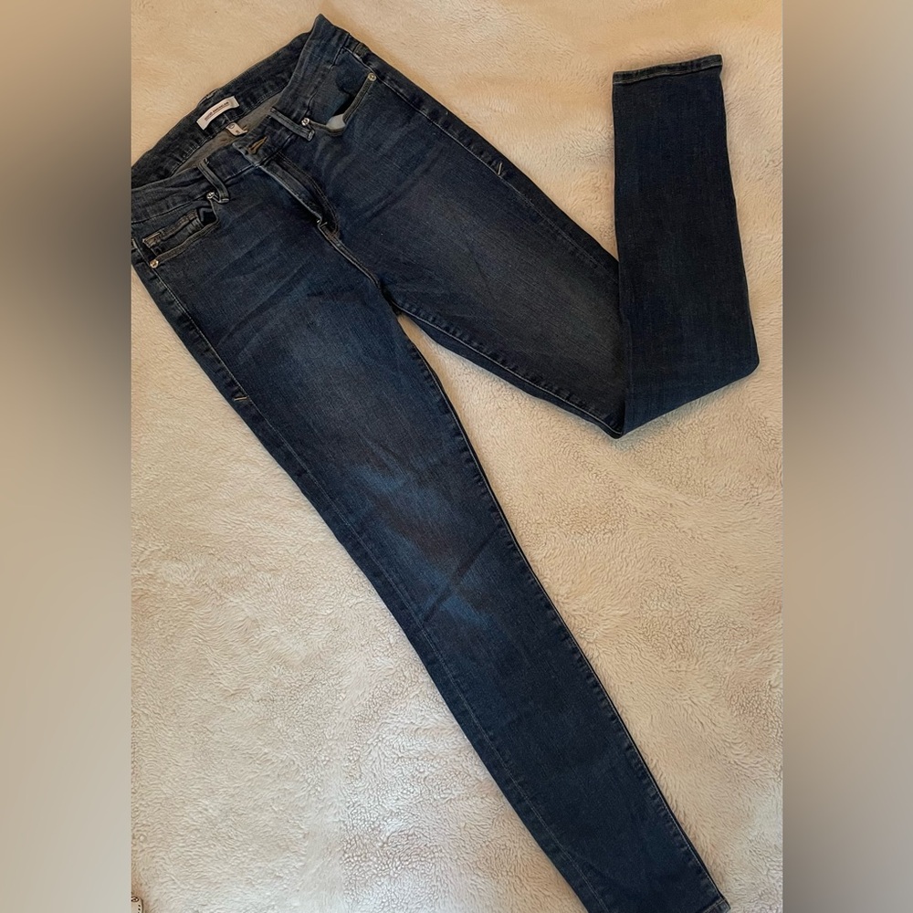Good American; straight leg jeans (Good Legs)